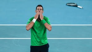 坐拥4座欧冠&36次荷甲冠军，阿贾克斯迎建队125